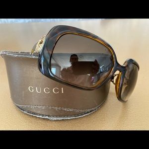 GUCCI oversized tortoise frame sunglasses. GG 3034/s. Excellent condition.
